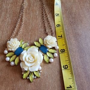 Rose statement necklace